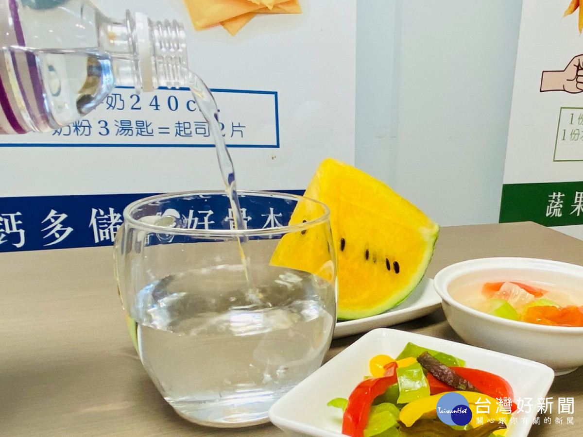 營養師:適時喝水、選對食物預防脫水