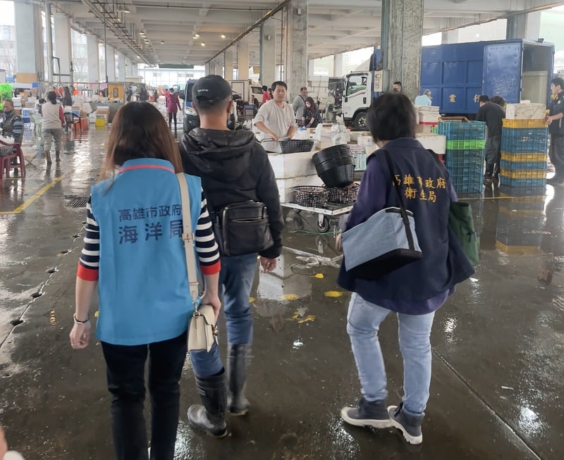 日本24日起排放福島第一核電廠的核處理水入海,高雄市海洋局會同衛生局辦理日本福島進口水產品聯合稽查。高雄市海洋局提供