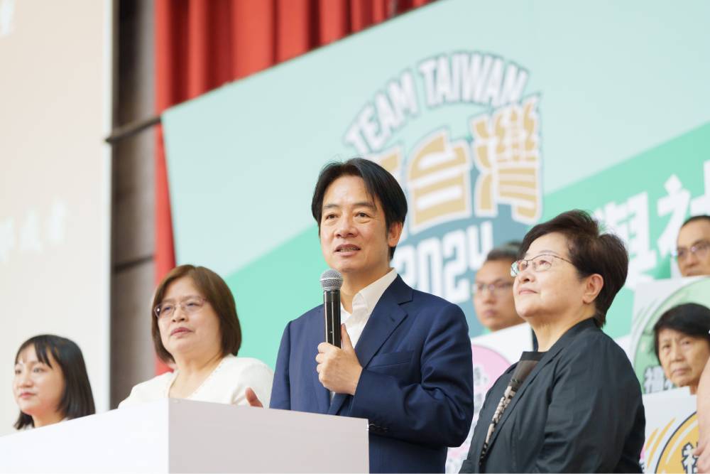 台中競總9月下旬公開 李天生:據悉副手無奇兵 300 台中競總9月下旬公開 李天生:據悉副手無奇兵 299