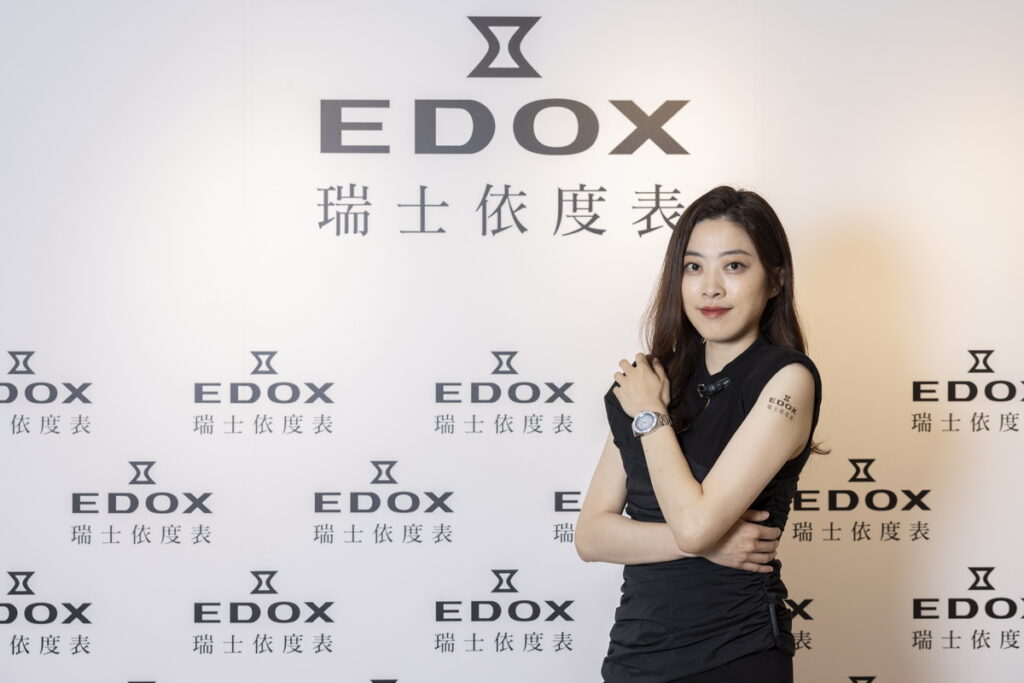 女子九號球世界冠軍周婕妤