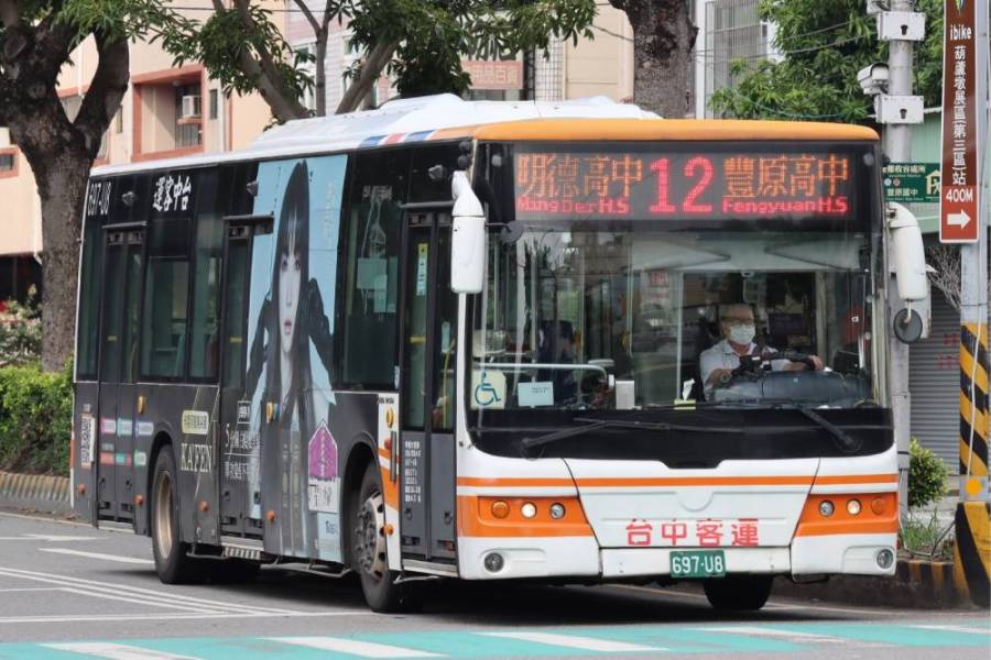 台中跳蛙公車缺駕駛 學生開學等無車 289