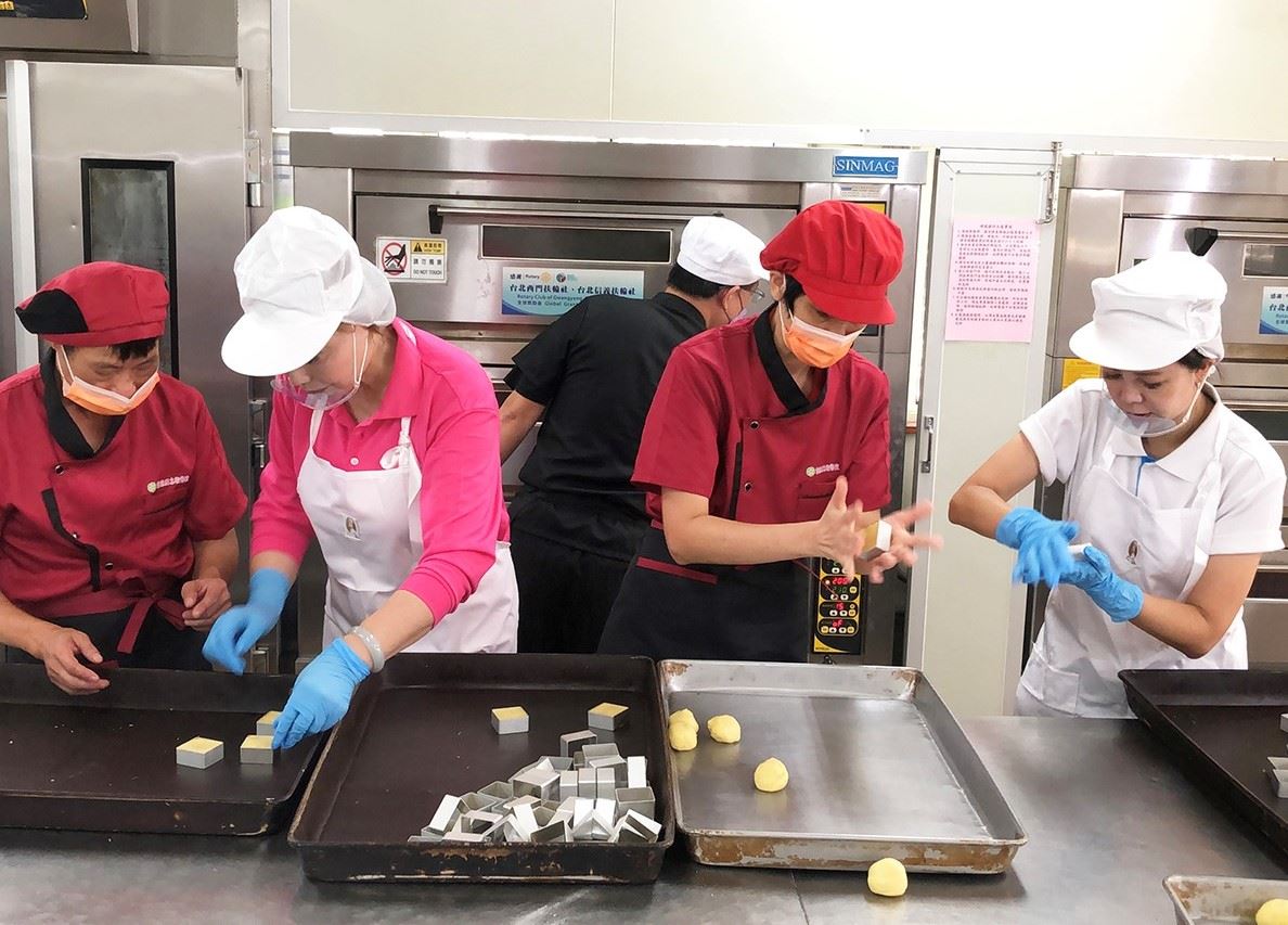 食在安心烘焙趣　竹縣動保所辦食農教育課
