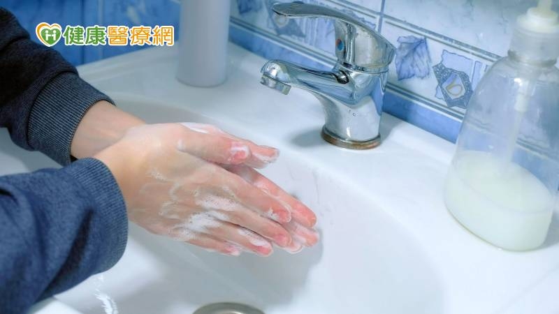 老覺得手不乾淨一直洗手? 小心是「2大疾病」上身