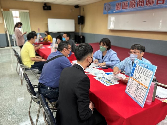 中市9月徵才釋5000職缺 「台灣知識庫」薪開6萬 64 | 生活 生活 記者爆料網