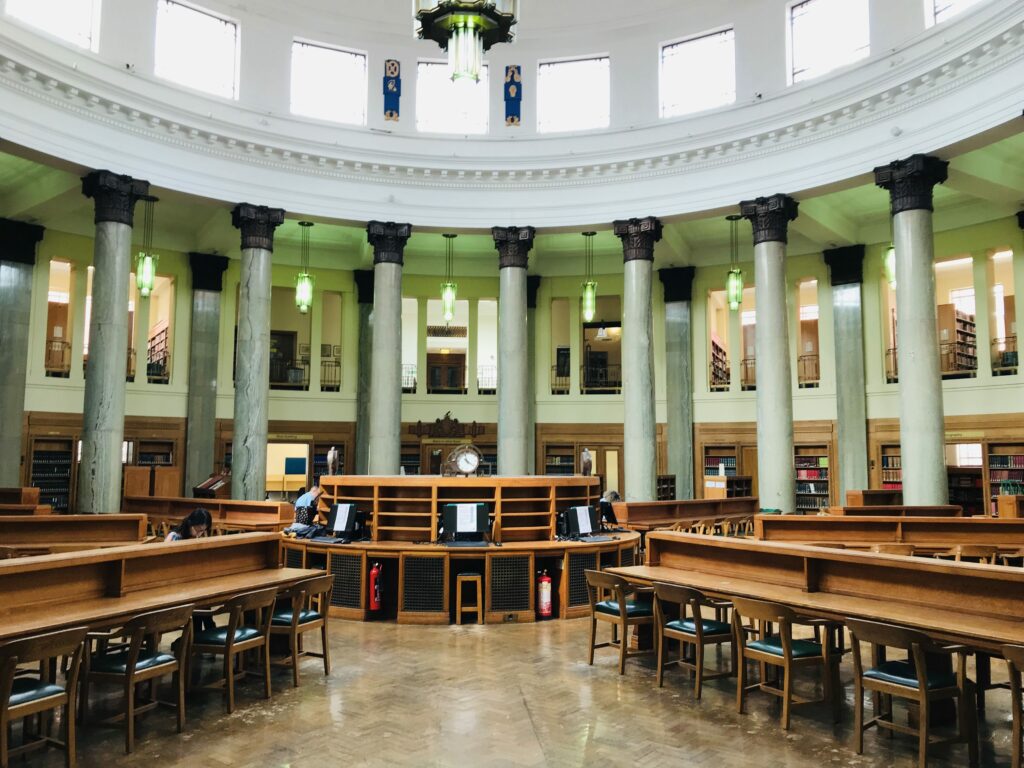 英國里茲大學總圖書館