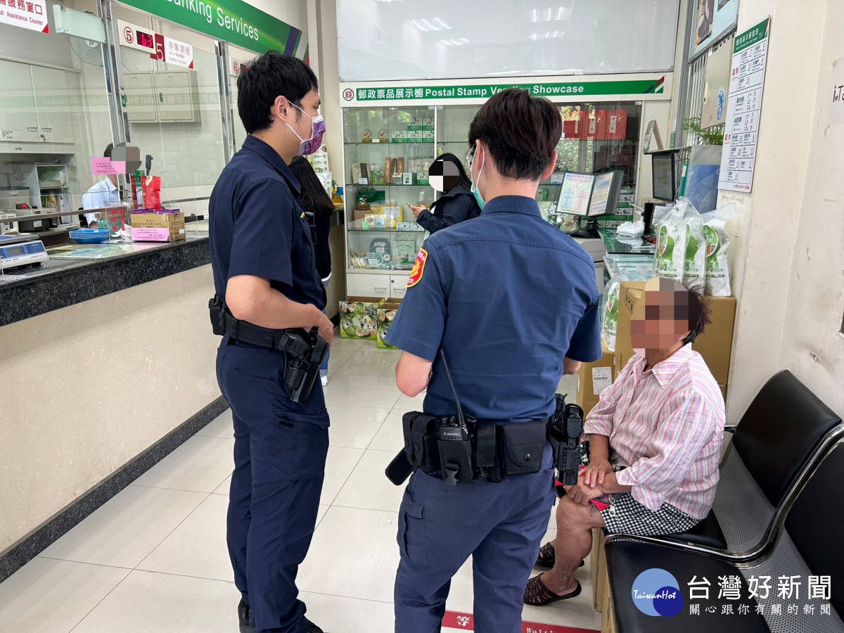 行員有所警覺立即通報警方到場處理,最後成功攔阻詐騙。
