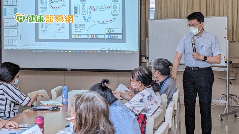 「閱讀處方箋」徜徉書海　非藥物治療也能延緩失智