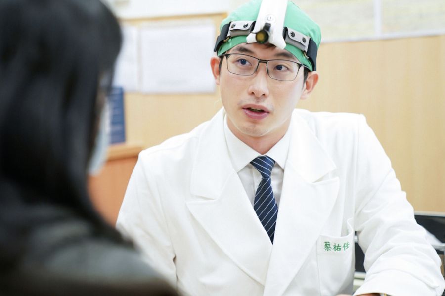 男「一陣陣噴鼻血」三個禮拜 醫扮柯南！翻遍鼻腔拉出4公分大水蛭 257