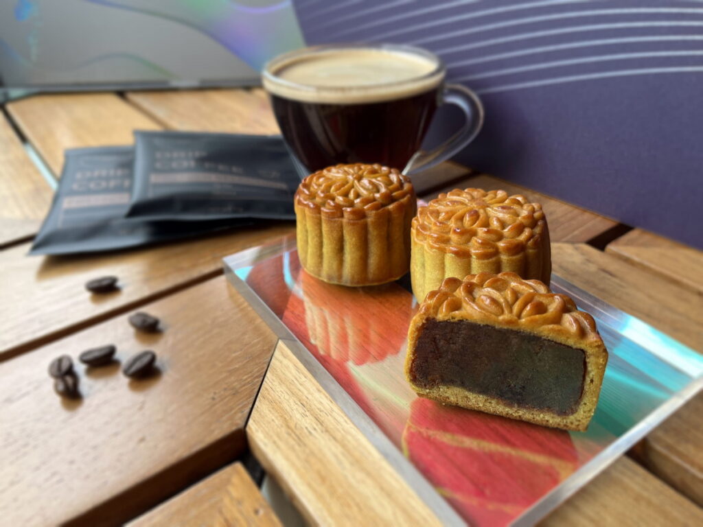 國泰飯店觀光事業{潮月}經典廣式月餅禮盒
