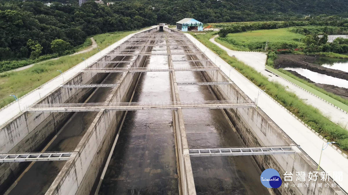 海葵颱風豪雨挹注水量,阿姆坪防淤隧道發揮沖淤功能。(沖淤池沖淤後照片)