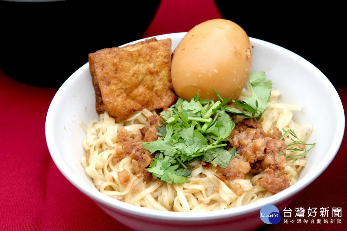 這一碗庶民小吃可是陪伴許多市民成長的美食。（記者扶小萍攝）