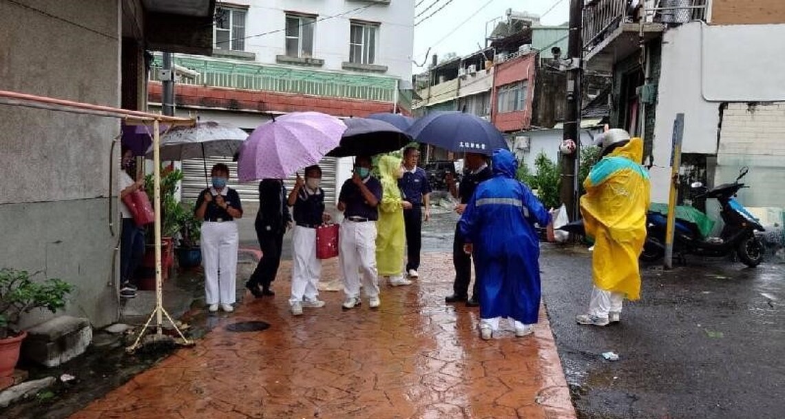 海葵來襲 慈濟高雄志工即時送愛與關懷
