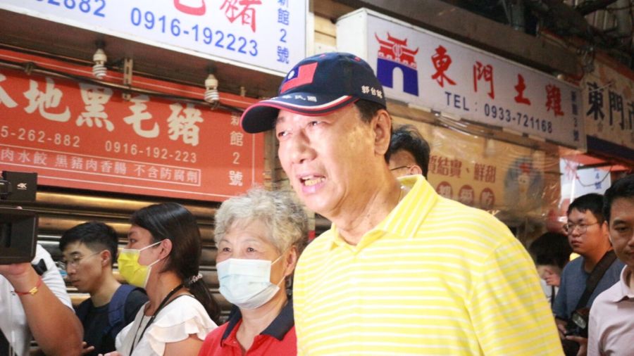 「敬酒快兩個鐘頭主流媒體都剪掉」 郭台銘批：沒有反映真實民意 205
