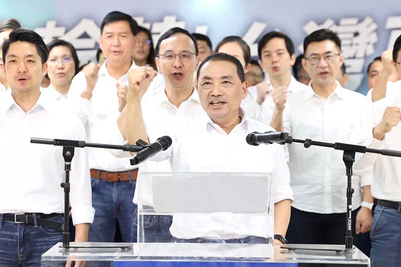 侯友宜宣布,未來他擔任總統,65歲以上長者可享排富全額補助健保。圖/侯友宜臉書