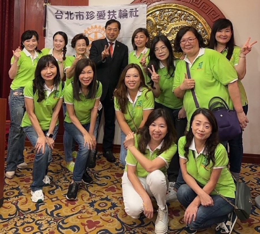 中秋不孤單 台北珍愛扶輪社邀孤老暢遊圓山大飯店 209 CNEWS204230906a09