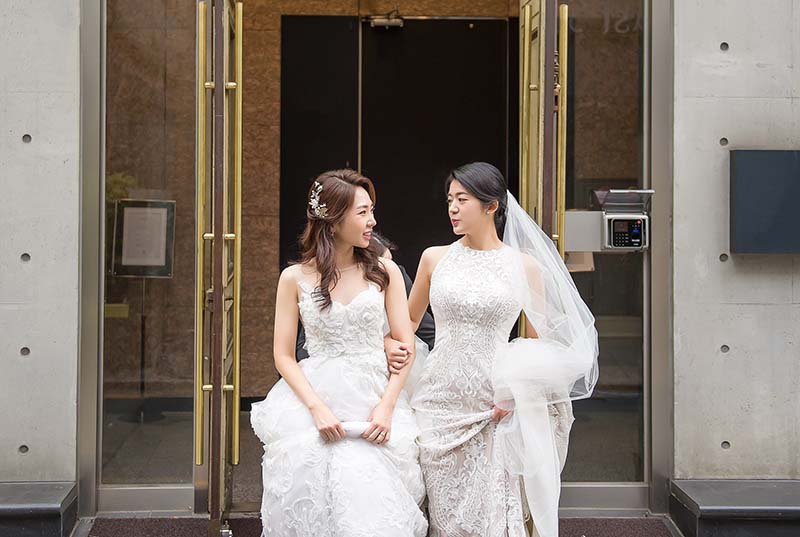 南韓首對懷孕的女同志配偶,2019年在美國紐約登記結婚。圖/翻攝自kyugenius推特
