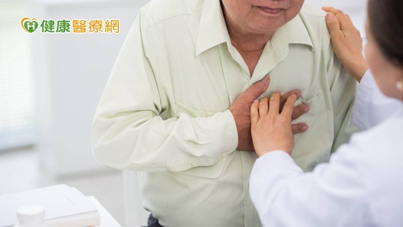 養生、不抽菸養生,他健檢竟揪出肺腺癌! 醫急採「1治療」救命