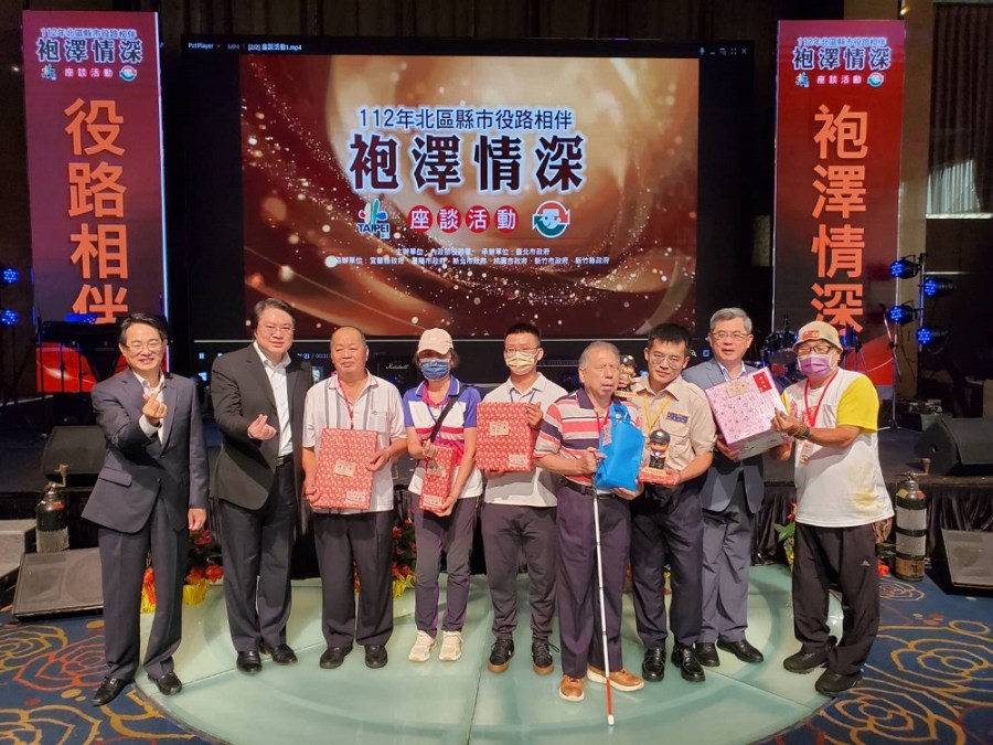 關懷公傷弟兄 林右昌提前送暖共度中秋 196 Cnews204230907a06