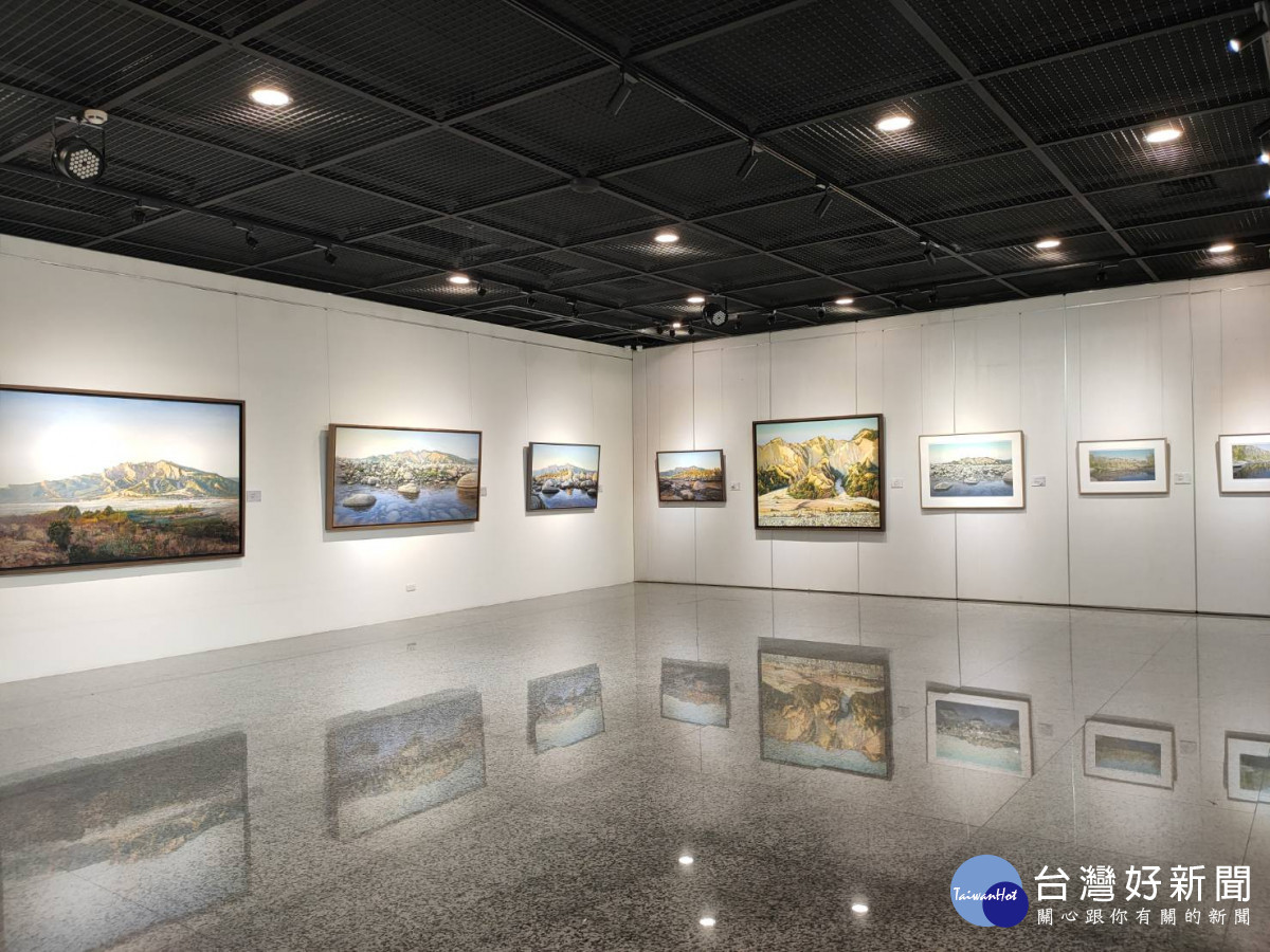 光影藏故鄉,印痕展心境 ,潘孟堯版畫創作展寫實記錄。圖/記者鄧富珍攝