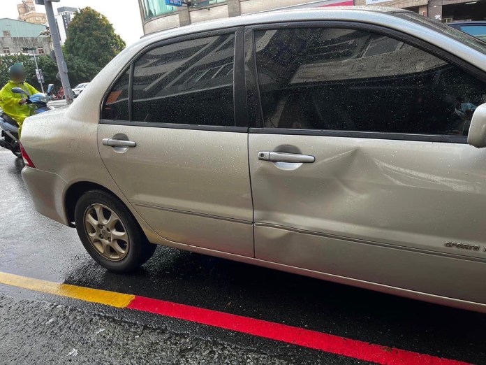 鬼月離奇車禍! 轎車路口挨撞肇事者竟是「小黑」 59 3842B1DF 04CF 45A7 9A6F 5B2A5D714459 | 社會 社會 記者爆料網