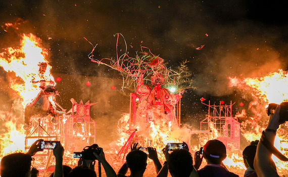 嘉義縣大士爺祭最終日 萬眾護送神尊火化昇天