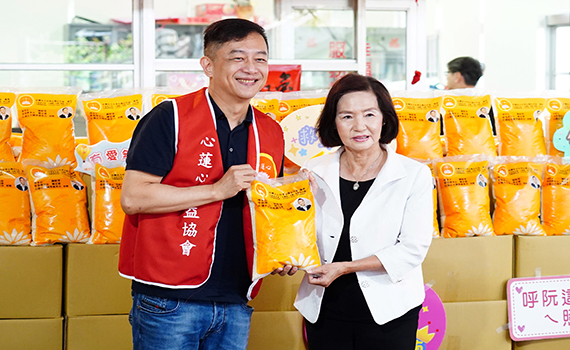 中華心蓮心堅定公益行 陳昭榮捐白米助宜蘭弱勢九年不間斷