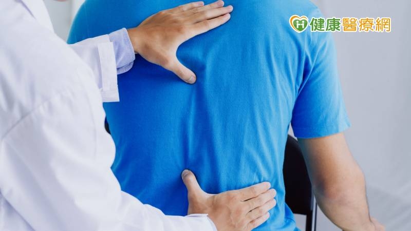 從認識、預防與療癒脊椎病變 《脊椎不痛 能走能動》傳遞正確醫療觀