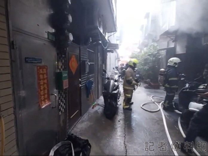 (更新影片)北市萬華桂林路民宅火警!屋內發現1人死亡 67 97942ED9 ED05 4352 B758 4151DFFC08F1 | 社會 社會 記者爆料網