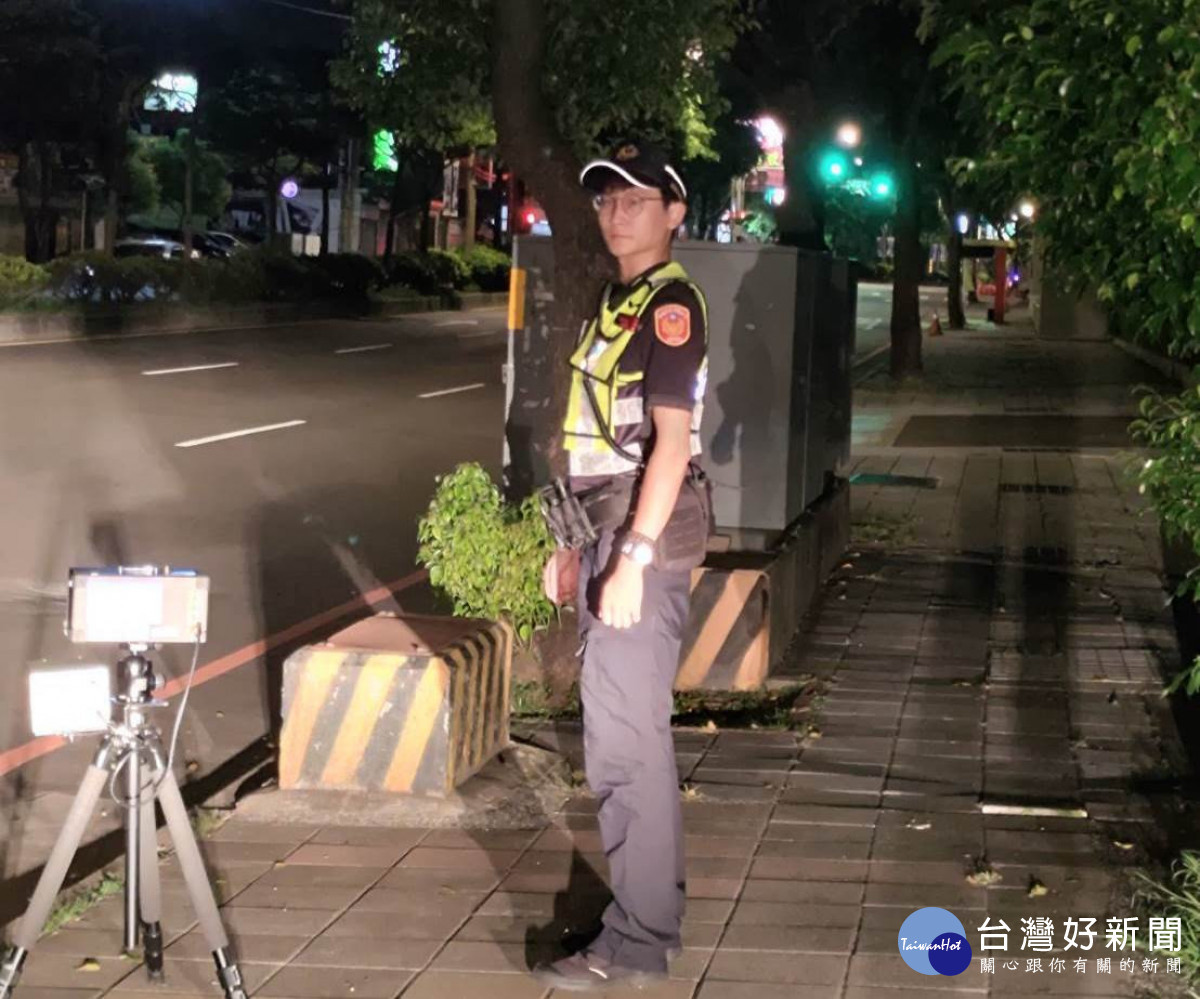 警方執行取締超速行駛勤務。<br /><br />