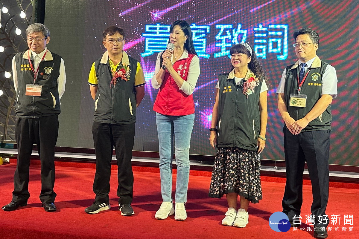 桃園市圓夢愛心關懷協會理事長謝慧謹接任中興國中校友會第六屆會長。