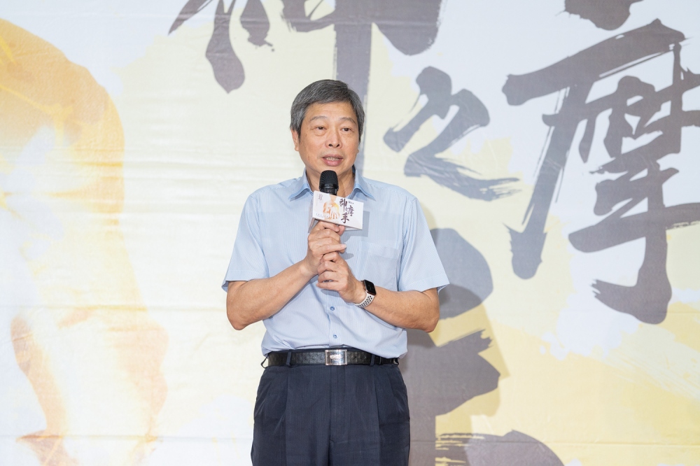 ▲臺北市勞動局局長高寶華感謝參與比賽的視障按摩師,期盼消費者認同並支持按摩服務。(圖/臺北市政府提供)