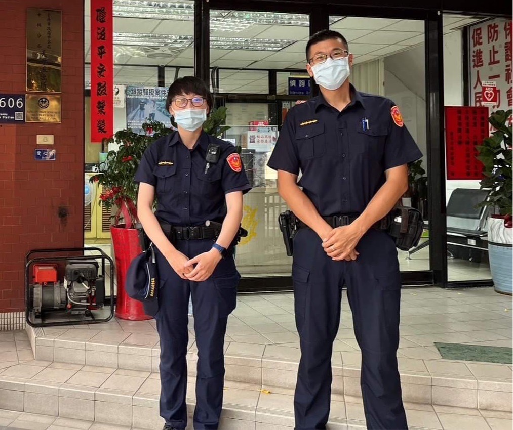 士林分局天母所巡佐林副任、警員鍾蘋瑩
