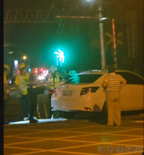 花蓮自小客車闖平交道遭普悠瑪擦撞 女駕駛遭送辦 59 1694393394411 | 生活 生活 記者爆料網
