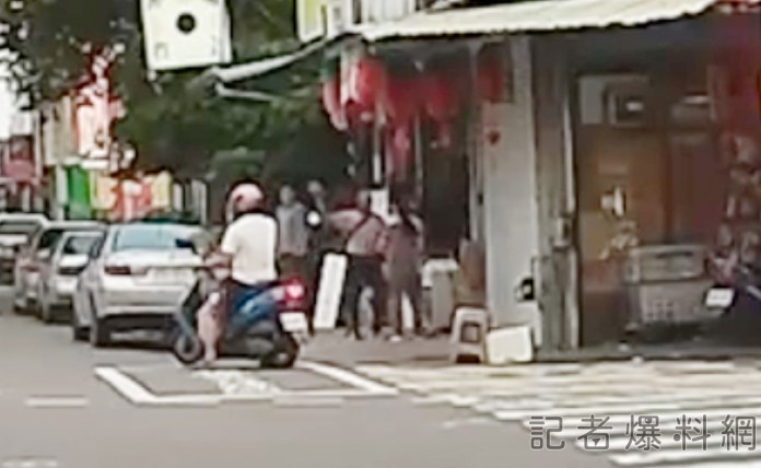 南投惡男街頭家暴妻子 兒子挺身護母KO老爸 3 1 3 | 社會 社會 記者爆料網
