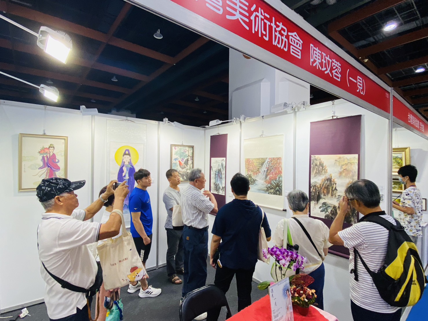 台灣藝術博覽會開展 藝術家陳玟蓉展現「視聽嗅心覺」饗宴