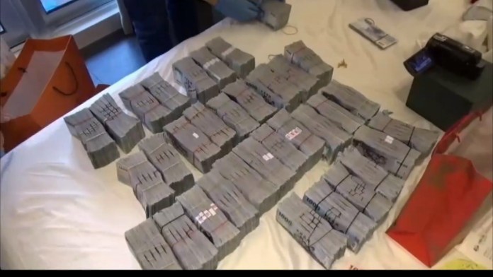 詐團假投資平台金流達3億 首腦出入賓士大G代步爽住豪宅 56 412 | 社會 社會 記者爆料網