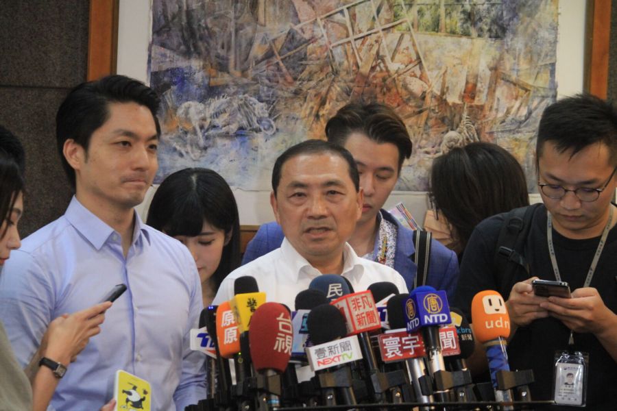 副手已定、是否藍白合?侯友宜:按表操課 團結所有力量 200 侯友宜與蔣萬安一同受訪。(方炳超攝)