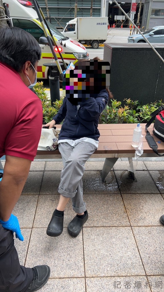北市23歲女「面交換匯」遭男噴辣椒水搶走15萬 熱心市民助圍捕 65 S 638484633 1 | 社會 社會 記者爆料網