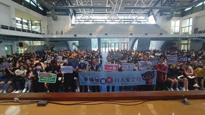 旗警攜手大學作宣導 阿昭署長現「聲」反詐騙