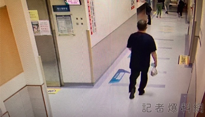 (更新畫面)61歲男醫院廁所開槍自戕 警:疑感情因素 70 4BD49868 CE7E 4CAA 9BC0 DCF813A40B19 | 社會 社會 記者爆料網