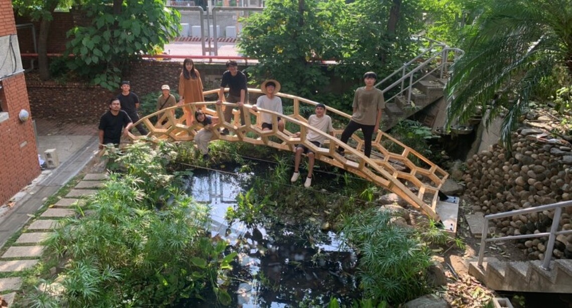 台南成大建築低碳木構拱橋展現科技自然共存