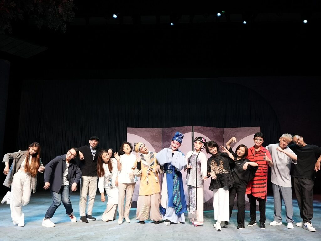 2023國光劇團【魔幻雙齣】演出—《死生一夢》、《陰陽雙照》彩排記者會大合照。(圖/歌劇院提供)