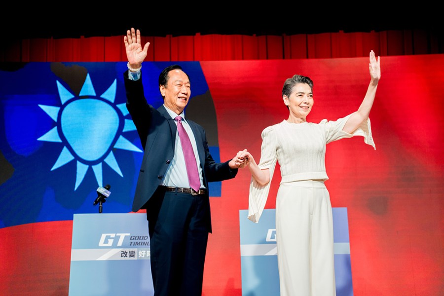 副手是《人選之人》總統 賴佩霞致詞心繫年輕人數度哽咽 218 副手是《人選之人》總統 賴佩霞致詞心繫年輕人數度哽咽 217