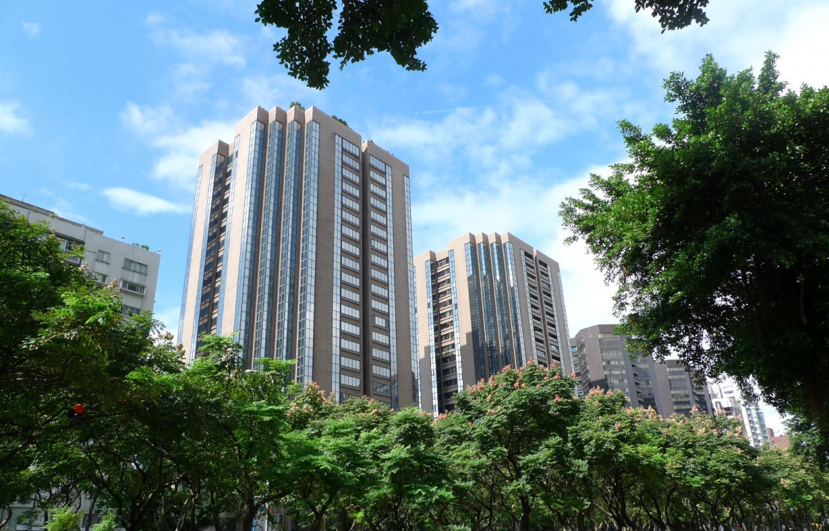 屋齡30年以上的資深商辦，成買方眼中炙手可熱的金雞母。（圖／信義全球資產公司提供）