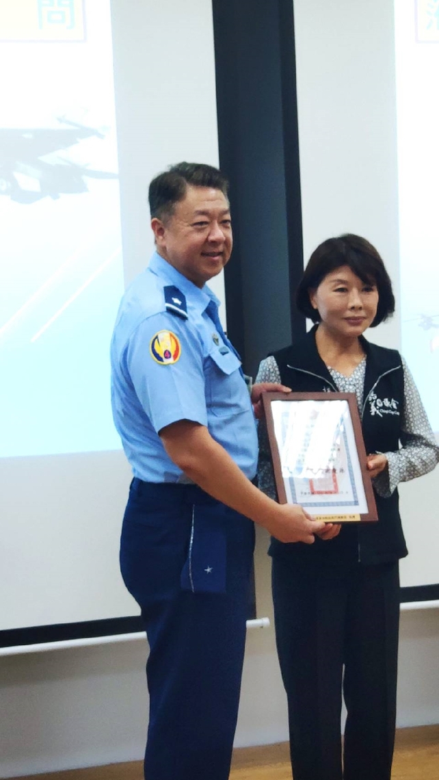 中秋節即將到來 嘉義市議會秋節敬軍