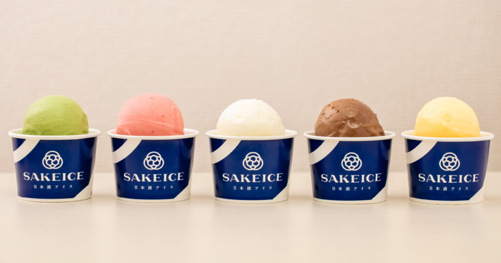 SAKEICE的清酒冰淇淋所用的是高濃度酒釀日本酒。(Ⓒedamame Inc.)