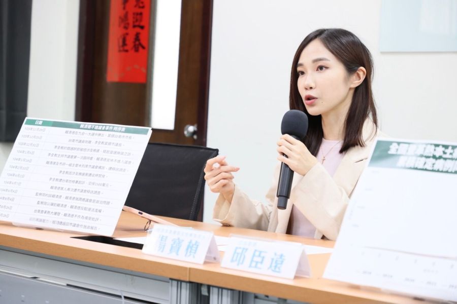 勤業眾信一天解約成綠白口水戰 楊寶楨再轟民進黨造謠 202 楊寶楨。(民眾黨提供)