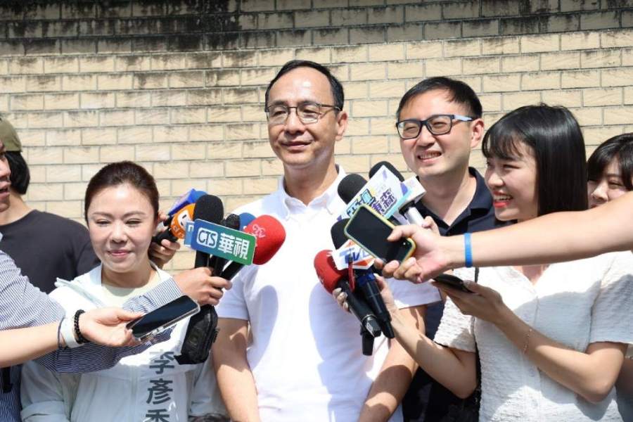 郭台銘挑賴佩霞當副手 朱立倫:盼跟郭董溝通「以大局為重」 208 朱立倫