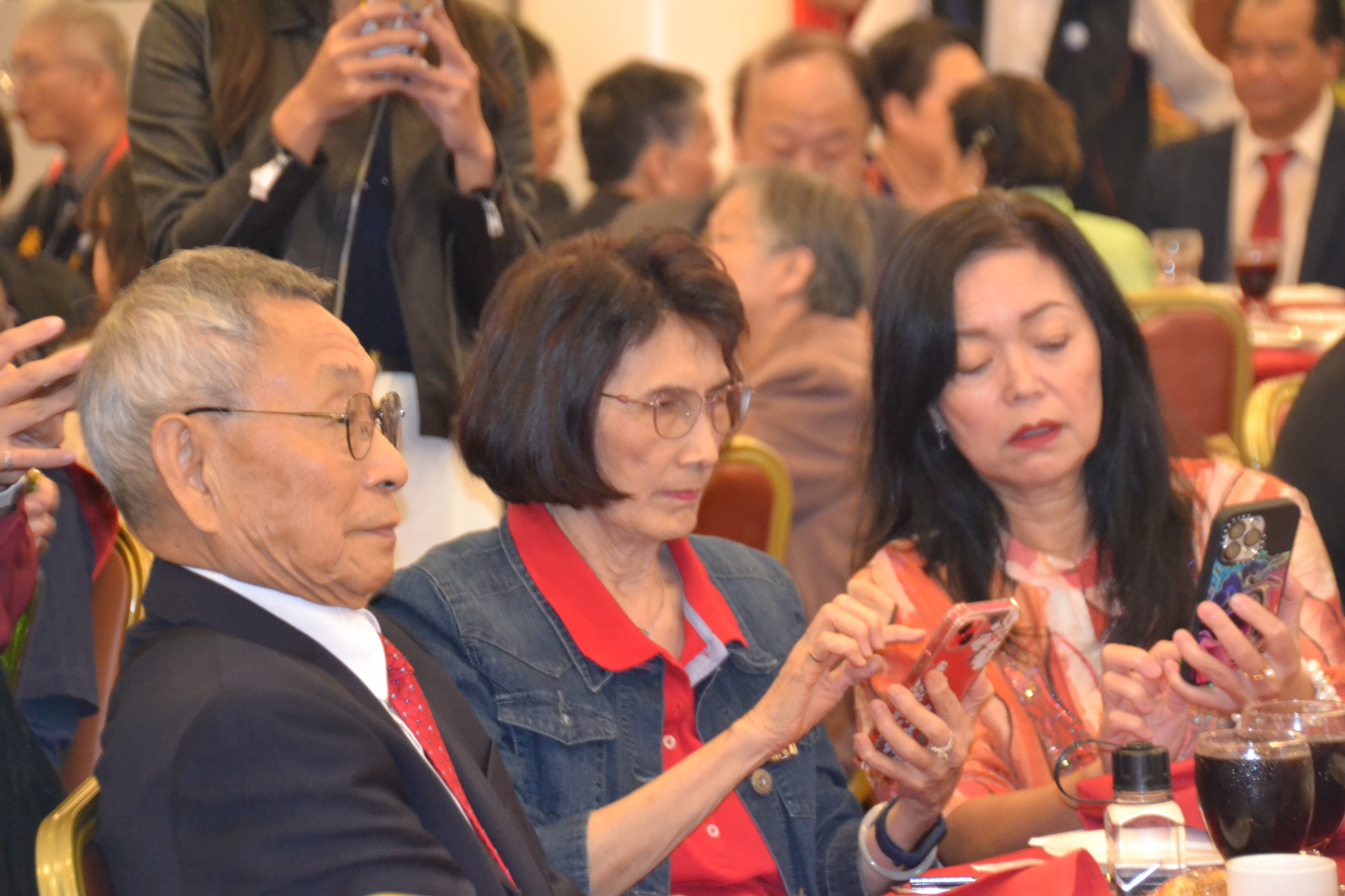 前總統馬英九二姐馬乃西(圖中)出席紐約僑宴力挺國民黨總統參選人侯友宜。陳明旺攝
