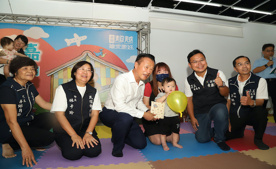 0-5歲嬰幼兒圖書館辦借書證 嘉義縣送見面禮袋